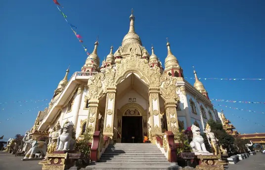 勐焕大金塔